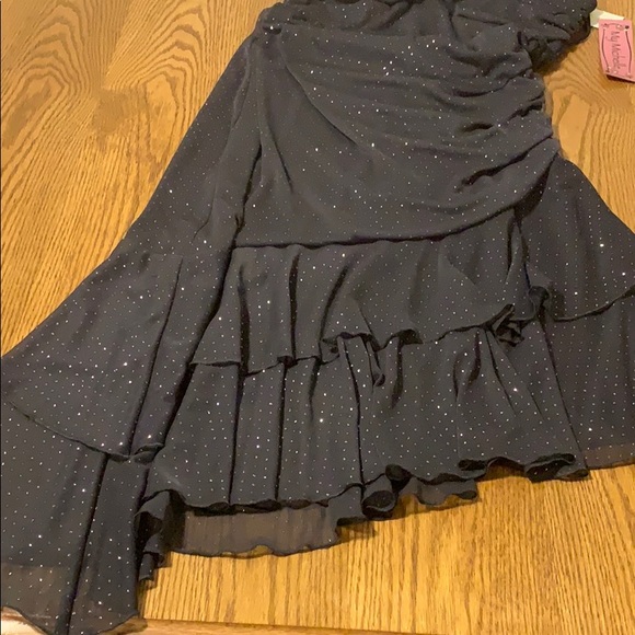 NWT My Michelle dress BEAUTIFUL!! - Picture 3 of 9